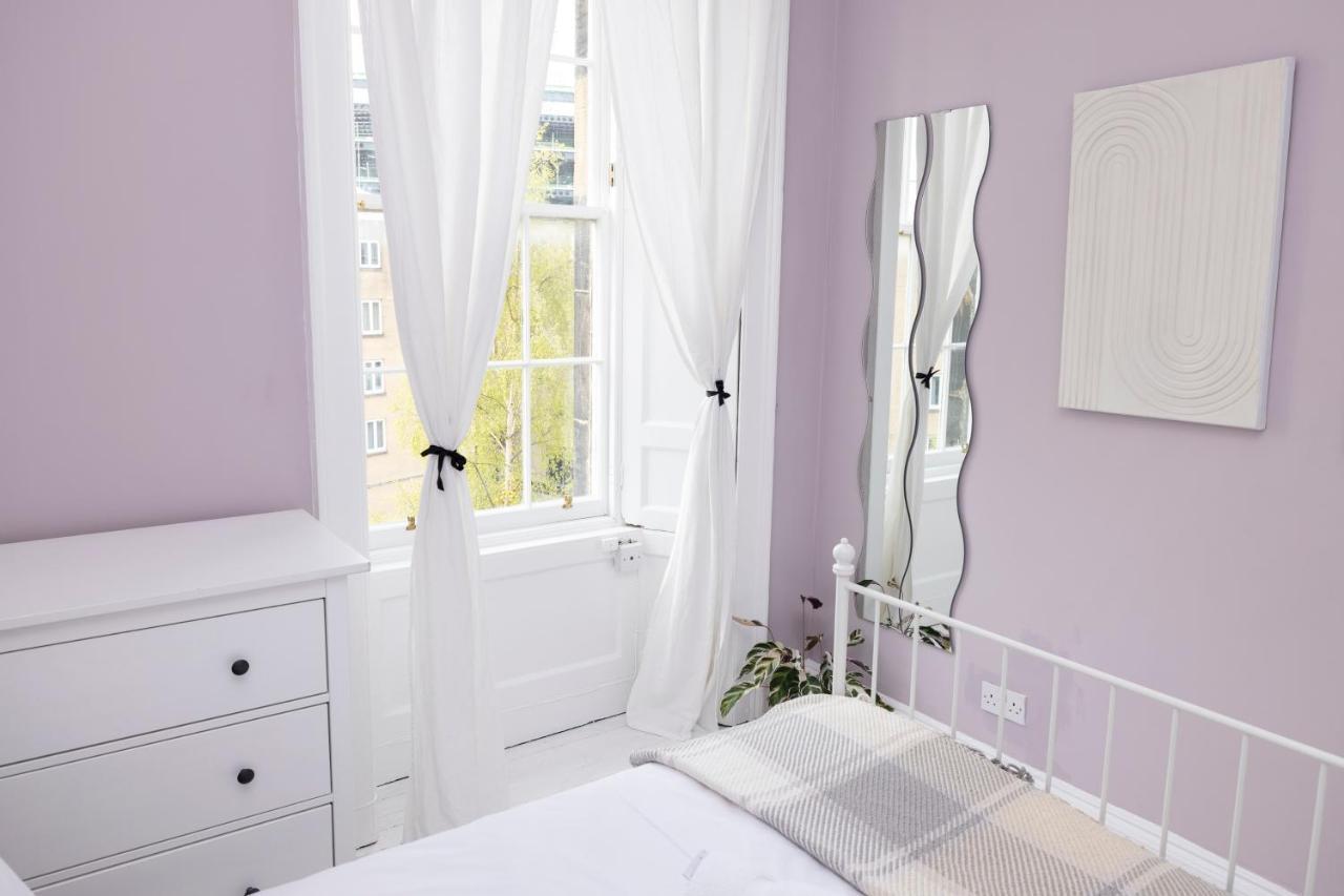 Altido Glamorous 2-Bed Flat Near Edinburgh Castle Extérieur photo